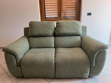 Divano 2 posti  con 1 relax elettrico