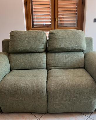 Divano 2 posti  con 1 relax elettrico