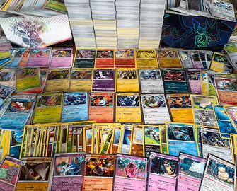 Lotto carte pokemon 2500+
