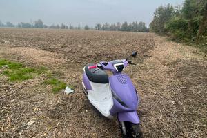 piaggio zip ac