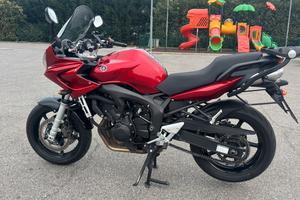 Yamaha Fazer 600