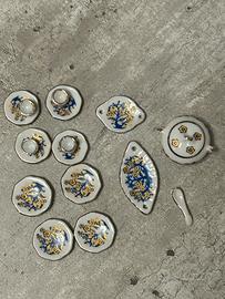 Servizio da bambola in ceramica