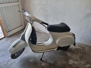 Piaggio Vespa 50 Special (V5B3) - 1972