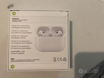 APPLE Airpods PRO MQD83ZM/A (Secoda generazione)