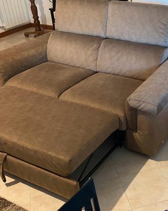 Divano Poltronesofa Folignano 2 posti con pouf