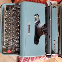Olivetti macchina da scrivere lettera 22