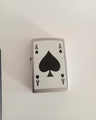 Accendino zippo asso di picche.