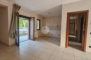4 LOCALI A MONTESARCHIO