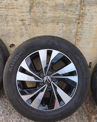cerchi e gomme per Volkswagen misura 185/65/R15 