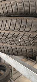 Gomme auto 
