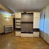 Mobile della sala largo 2,34 metri color panna