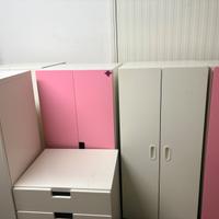 Armadietti e comodino