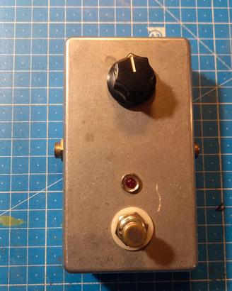 Pedalino per chitarra limitatore volume
