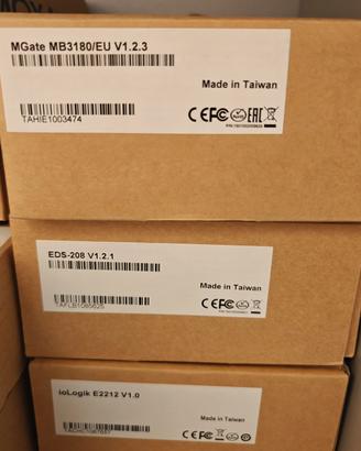 Lotto MOXA – MGate MB3180 + EDS+ ioLogik E2212