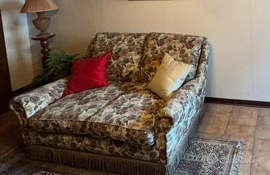 Divano e due poltrone