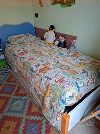 Cameretta bambini con letto contenitore e rmadio