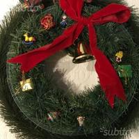 Ghirlanda Natalizia con trenino elettrico e luci