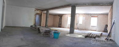 Locale commerciale e appartamento a 1° piano