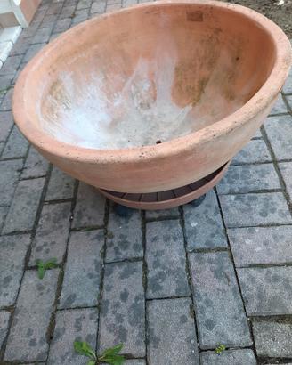 vaso in terracotta da giardino 
