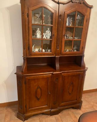 Vetrinetta in noce