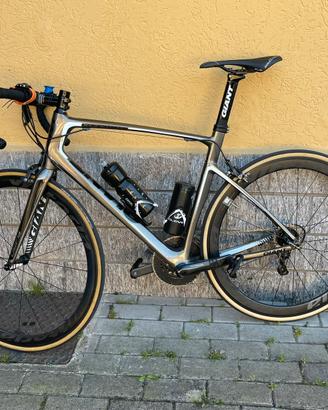 Giant Defy bici corsa