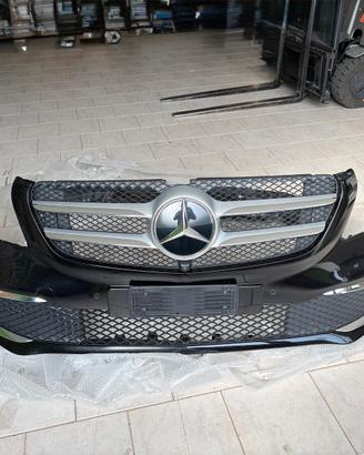 Paraurti mercedes classe V anno ottobre2023