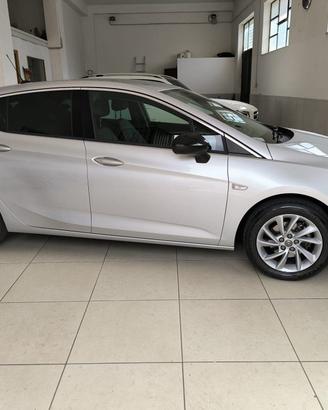 OPEL Astra 1.5 CDTI 122 CV Business Elegance