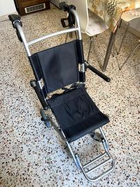 Sedia a rotelle da transito pieghevole - Leggera e