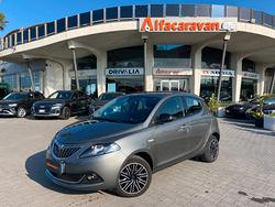 Lancia Ypsilon 1.0 firefly hybrid Gold