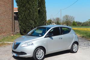 LANCIA YPSILON 1.3 Mjt con FRIZIONE NUOVA!
