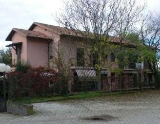 Villa a Schiera a Pocapaglia, 4 locali