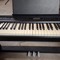 pianoforte echord con mobile e panchina