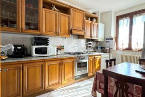 3 LOCALI A REGGIO NELL'EMILIA