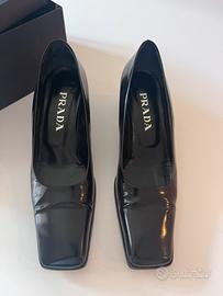 Prada décolleté vintage nere in vernice