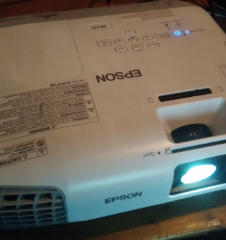 Proiettore videoproiettore Epson Hdmi Vga full HD