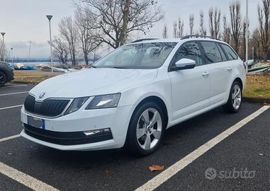 Skoda Octavia Wagon 2.0 TDI DSG