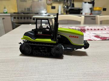 Claas challenger 85 e norscot 1:32