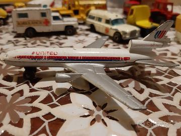 Aeroplanino in metallo DC10 made in england