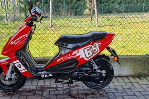 Malaguti phantom f12 - 50 cc ducati corse capirex