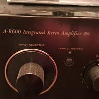 Amplificatore Teac A-R600