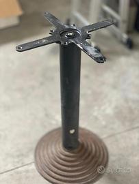 Piede per tavolino senza ripiano