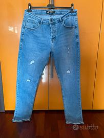 Jeans da uomo nuovi