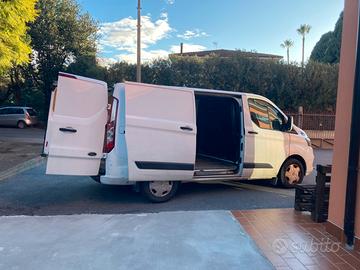 Transit custom van ford