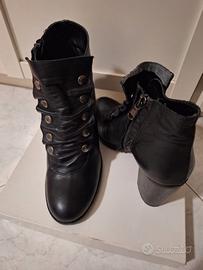 Stivaletti neri made in Italy