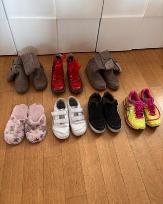 Set  7 paia scarpe bambina n. 35 e 36.