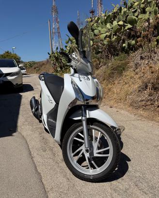 Honda SH 125 ABS – Pari al nuovo 14.000 km