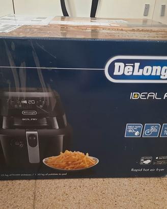 Friggitrice ad aria nella sua confezione originale