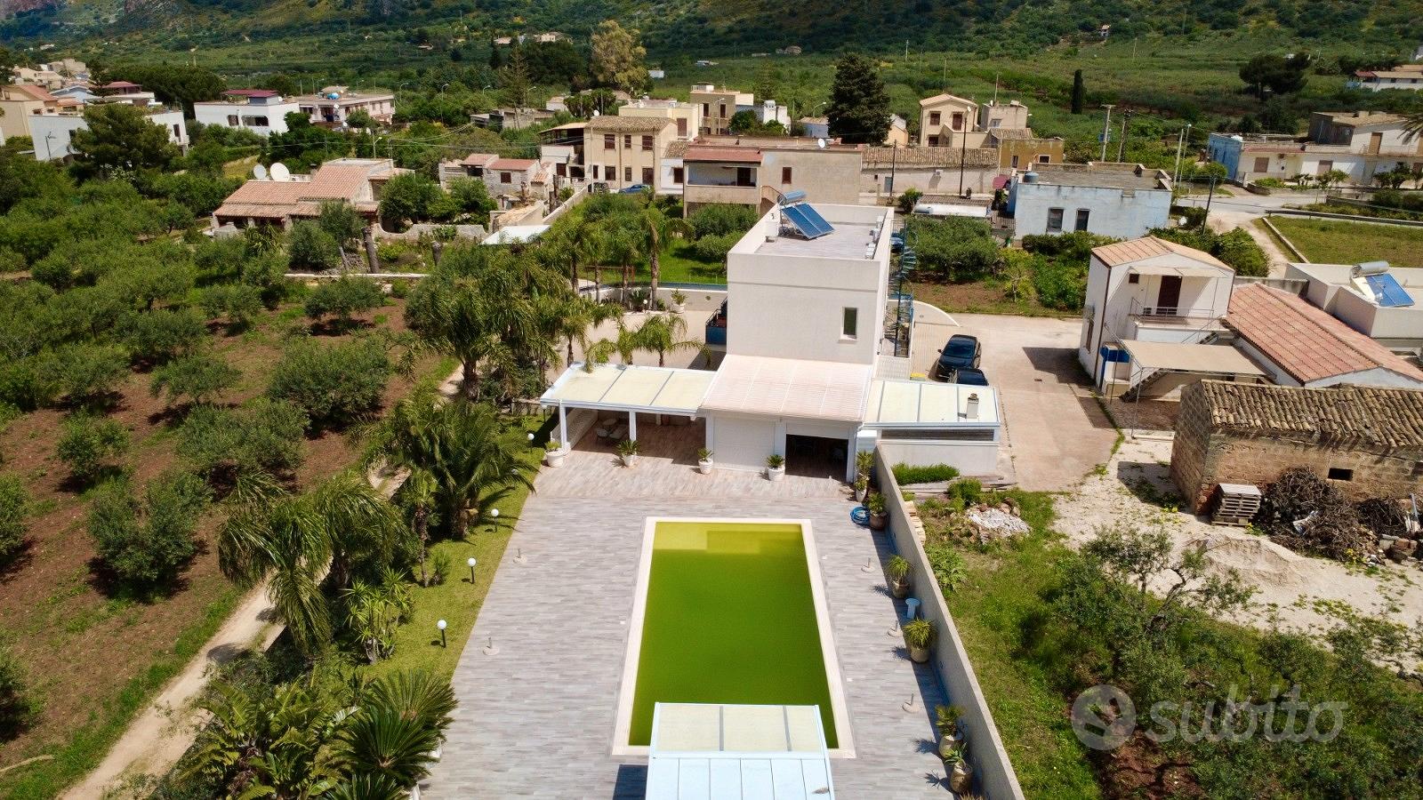 Villa/Casa vacanze a Castelluzzo, Viale C. Colombo - Vista 2