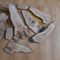 Travetti parquet utensili forme astratte di ulivo