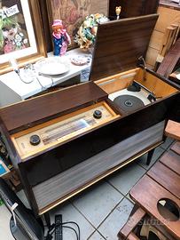 Mobile raduo giradischi Grundig vintage